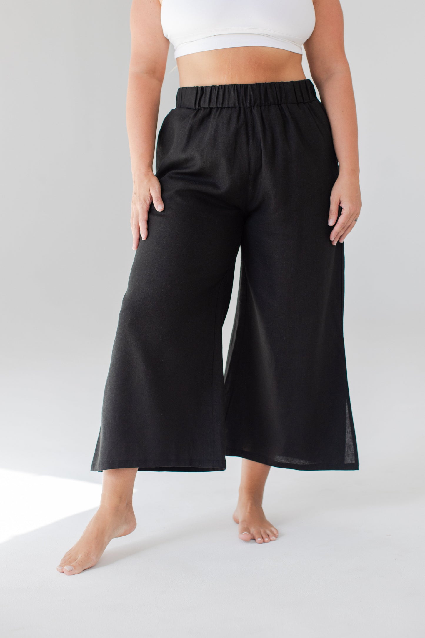 Essential Crop Pant