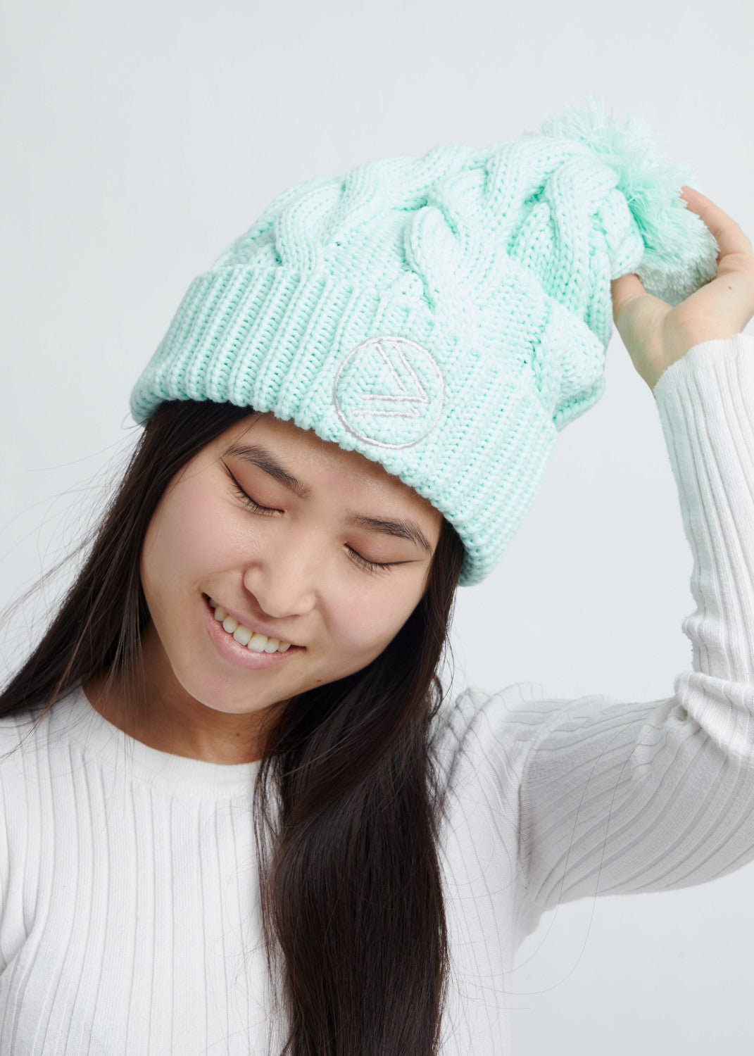 Savvi Chunky Pom Beanie